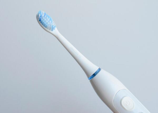 電動牙刷刷頭如何清潔？電動牙刷刷頭清潔的四大小妙招