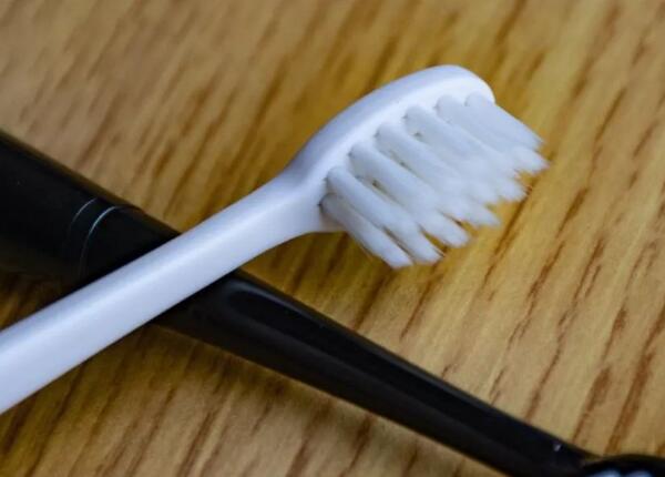 牙刷長的好還是寬的好用？探索牙刷的秘密