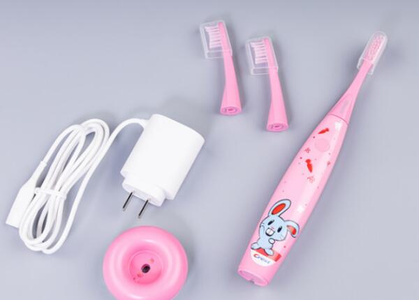 兒童電動牙刷一般要充多久的電？4小時還是6個小時？