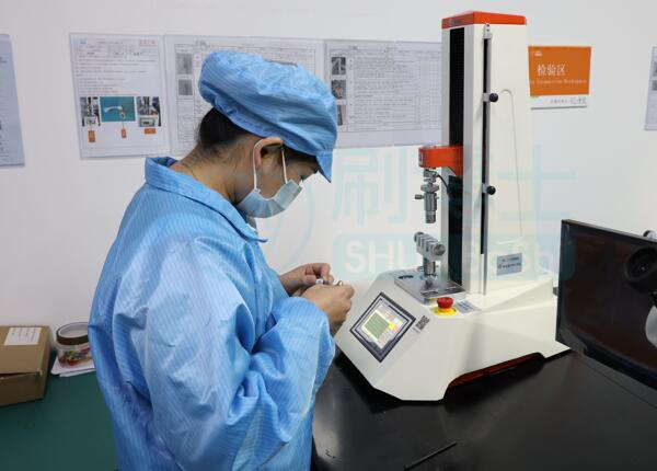 如何選擇適合自己的電動牙刷OEM廠家？