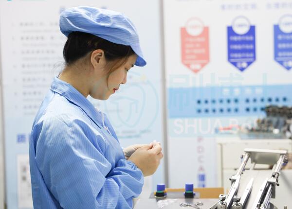 刷博士電動牙刷定制價格大概是多少？